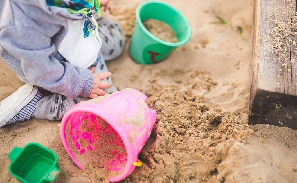 Les coffrets d'images pour stimuler les sens de bébé